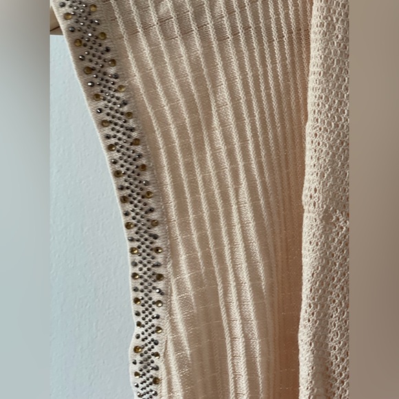 Bejewelled on sleeves open front Model France sweater - Picture 3 of 5